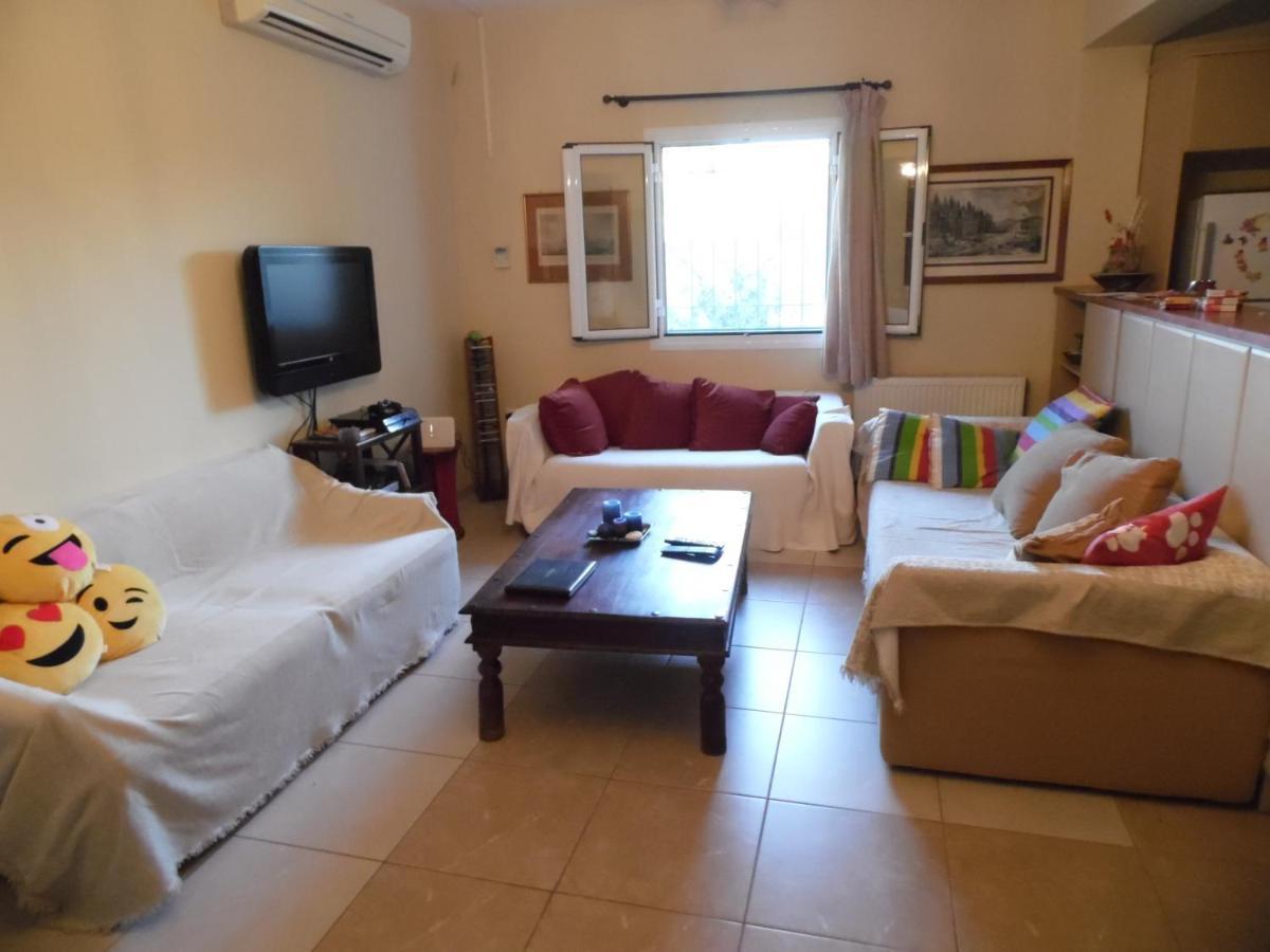 Theni Olive Grove Villa Kato Yerakarion Esterno foto