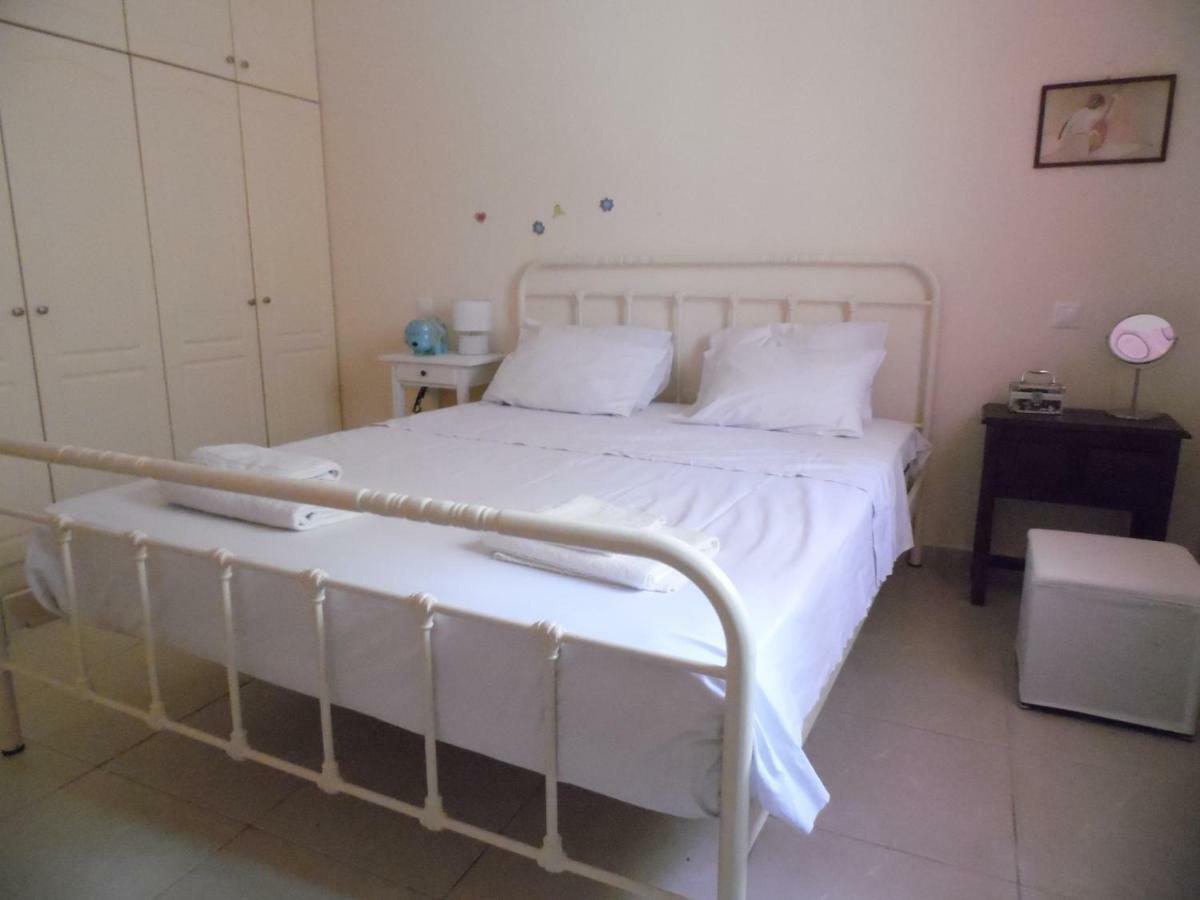 Theni Olive Grove Villa Kato Yerakarion Esterno foto