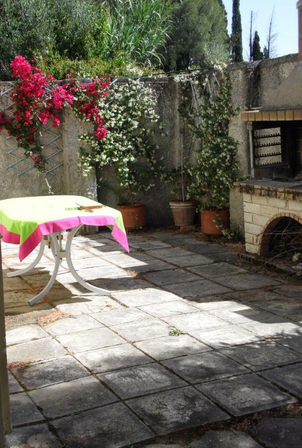 Theni Olive Grove Villa Kato Yerakarion Esterno foto