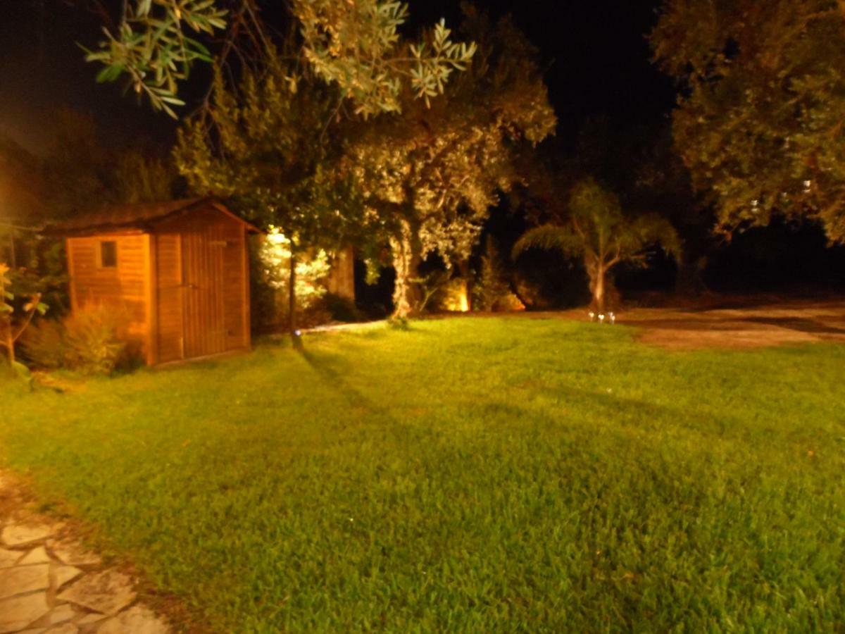 Theni Olive Grove Villa Kato Yerakarion Esterno foto