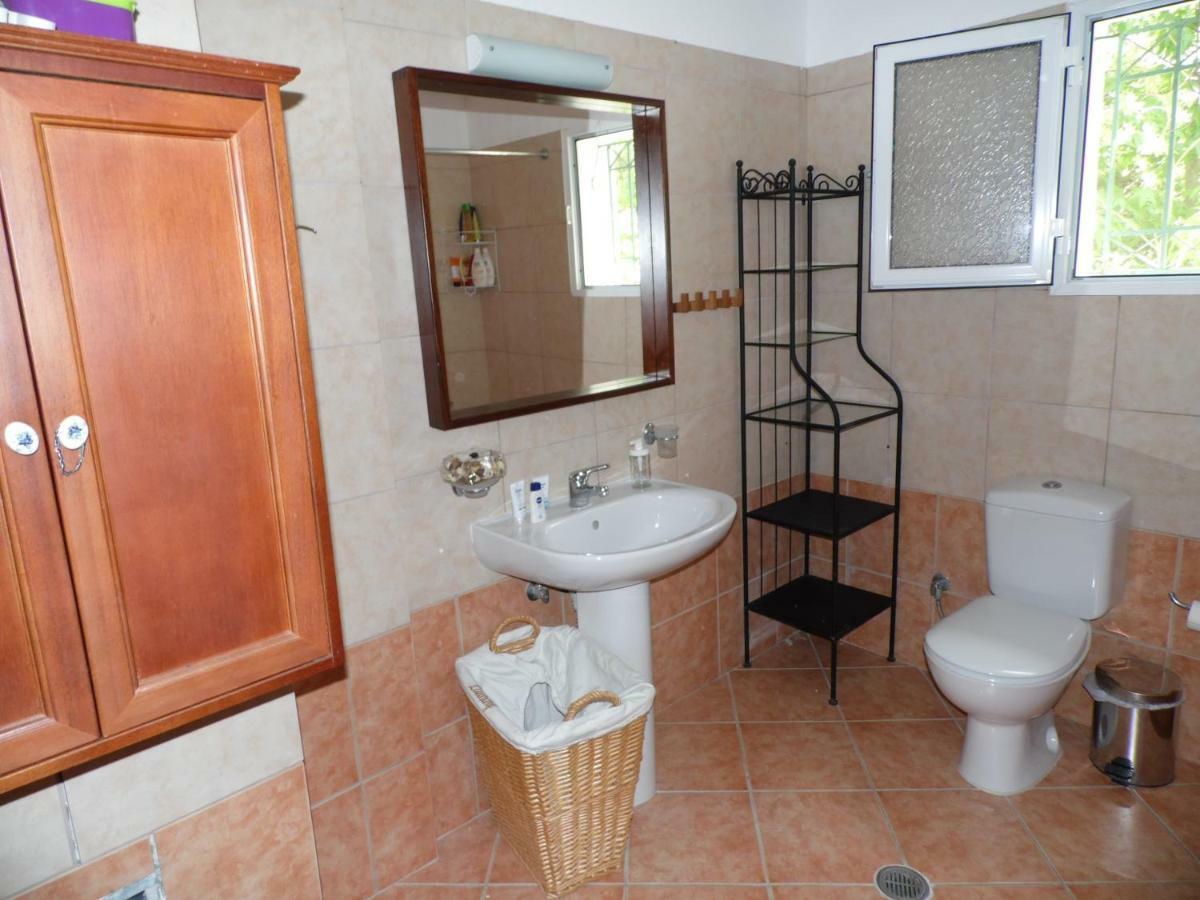 Theni Olive Grove Villa Kato Yerakarion Esterno foto